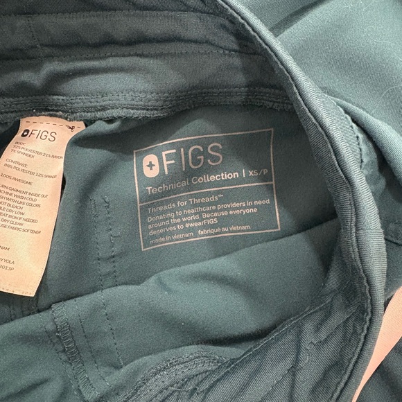 Figs Technical Collection Eucalyptus Yola High Waisted Scrub Pants - Picture 3 of 3